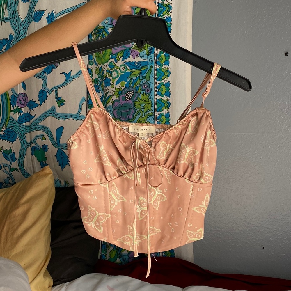 Strings are adjustable